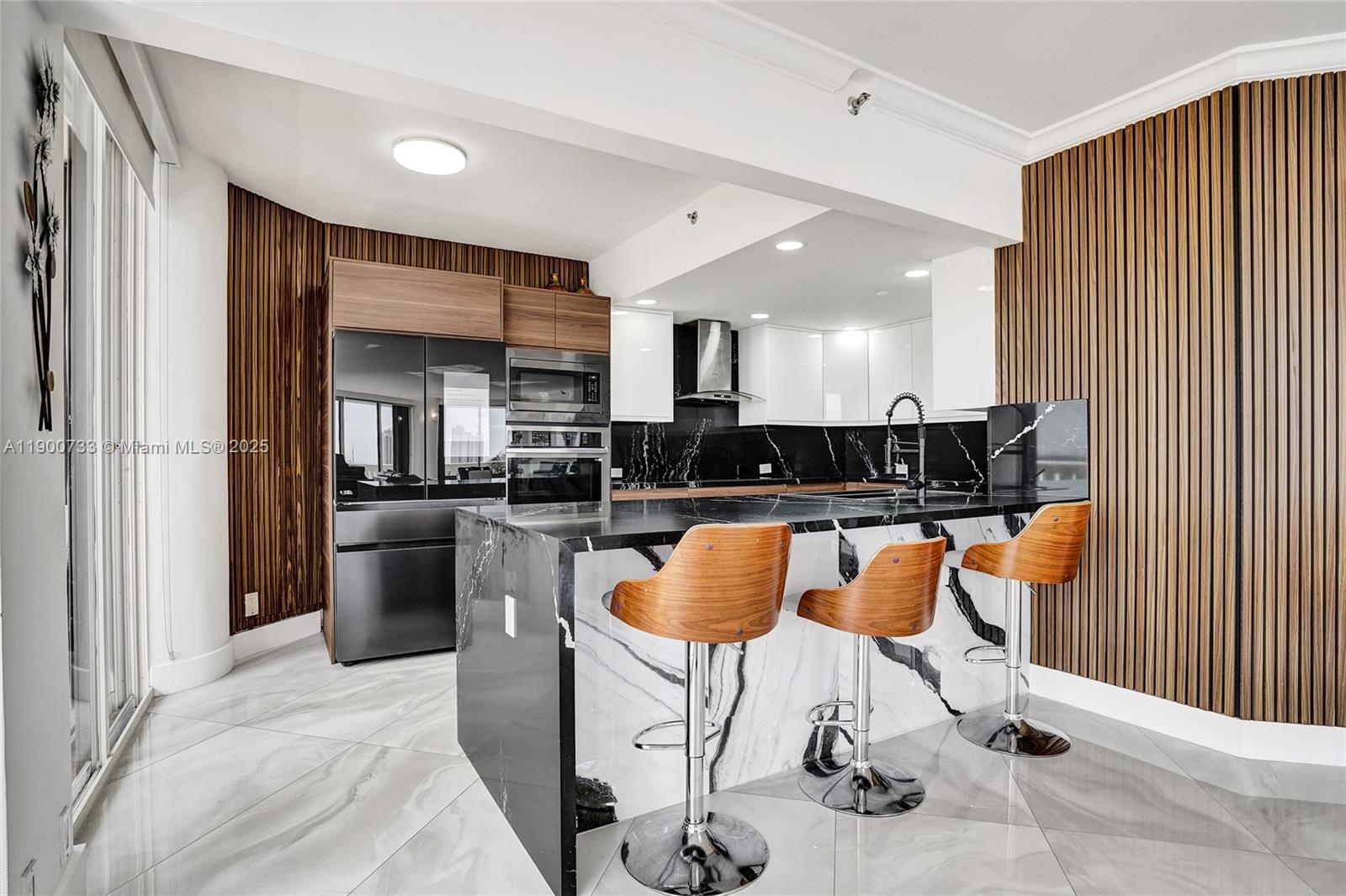 3000 ISL BLVD WILLIAMS IS - Residential