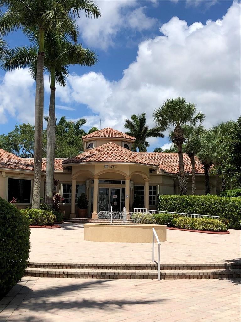 PEMBROKE ISLES - Residential Lease