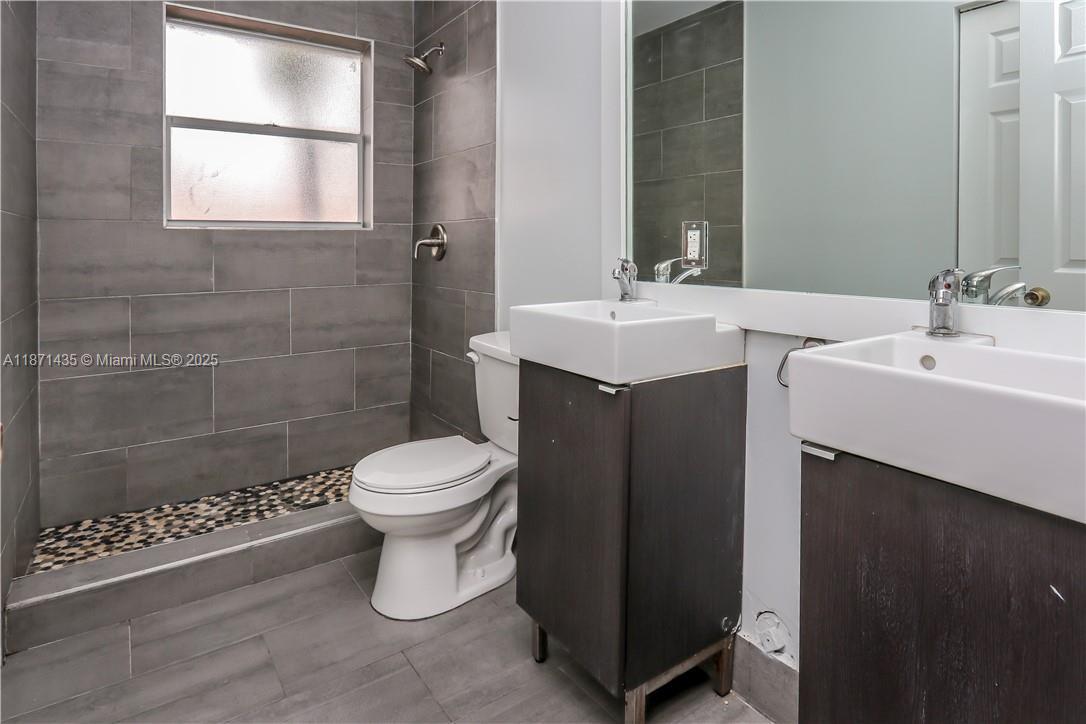 PEMBROKE ISLES - Residential Lease