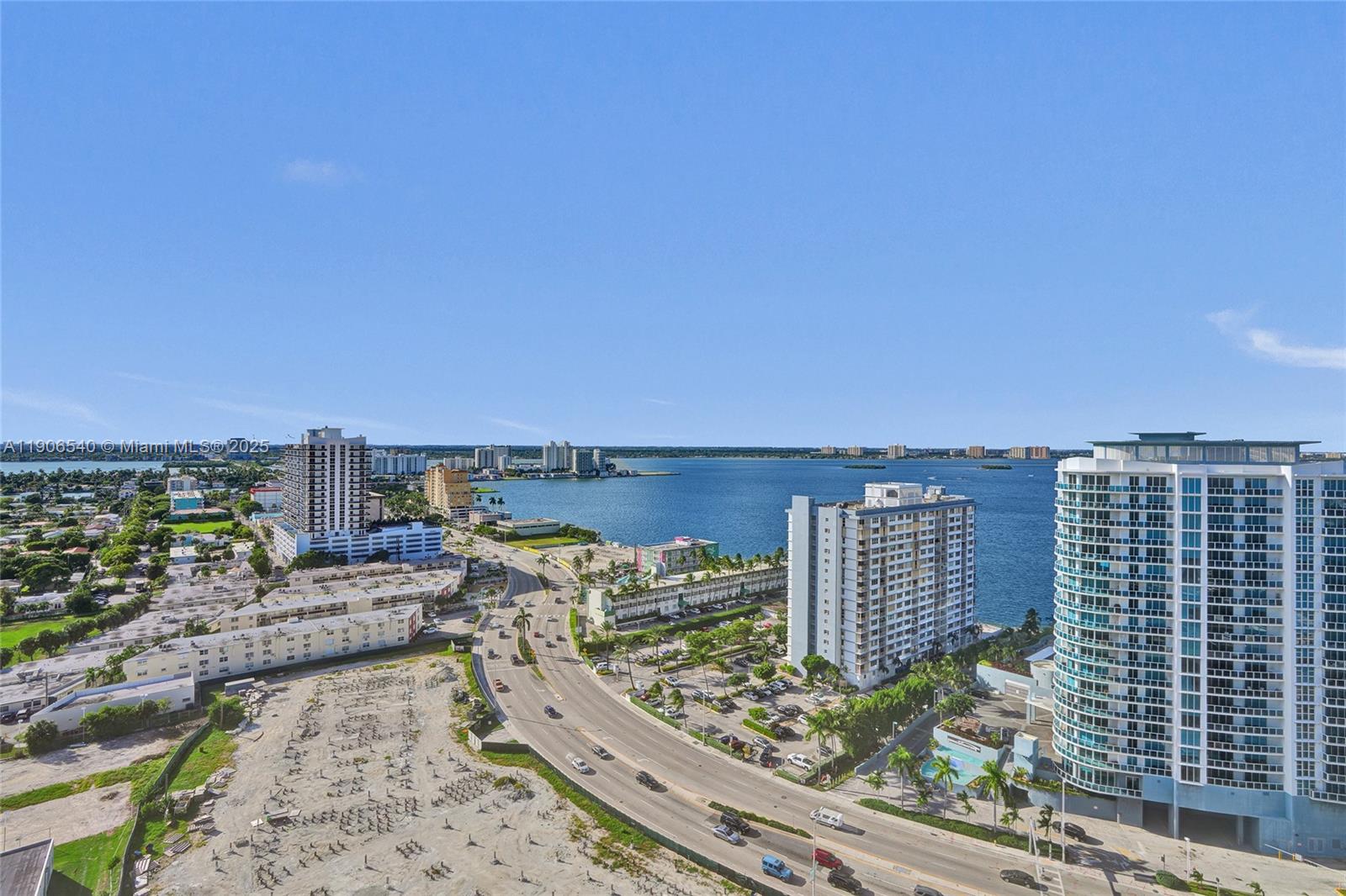 THE GRANDVIEW PALACE COND - Residential