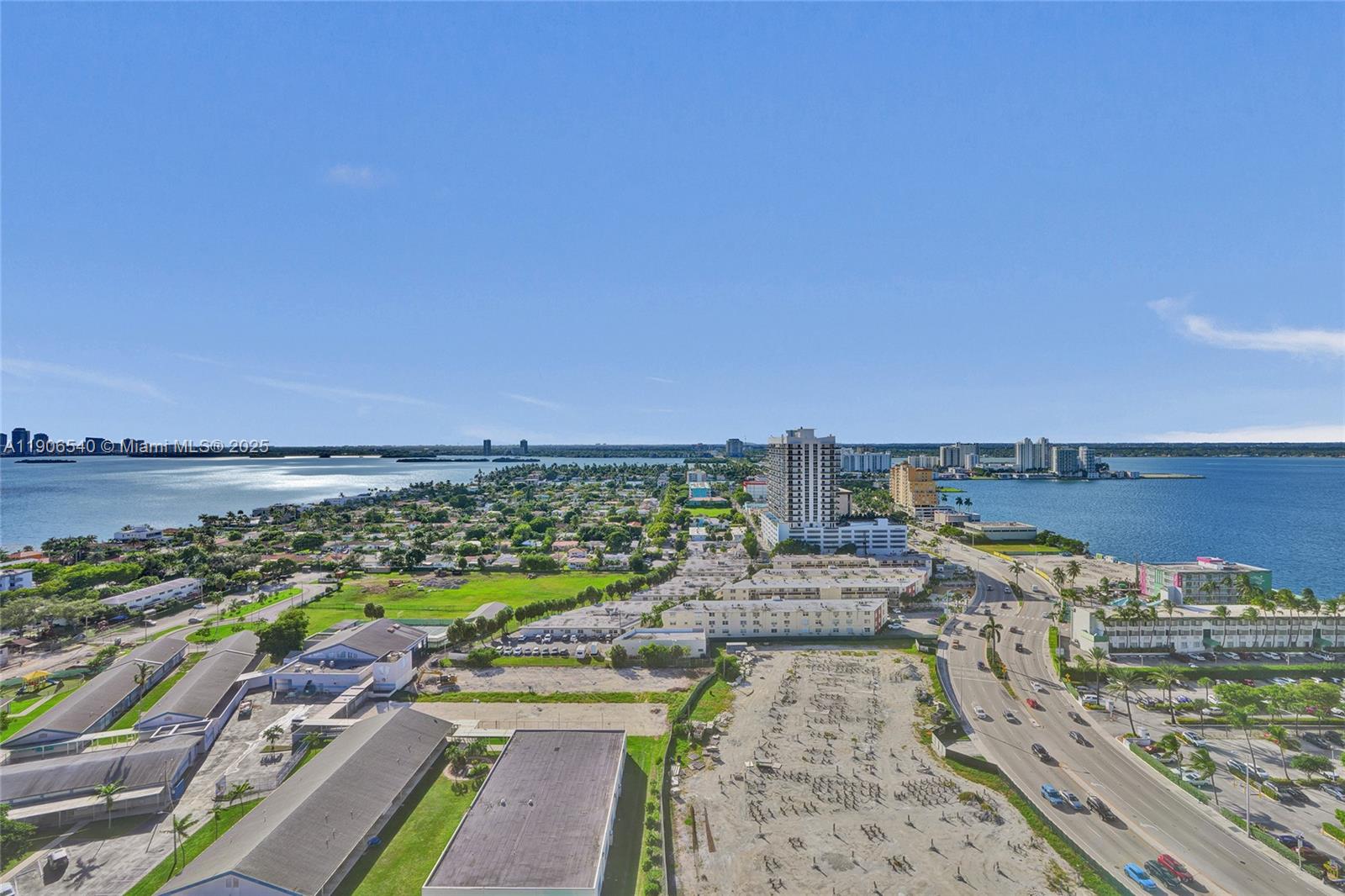 THE GRANDVIEW PALACE COND - Residential