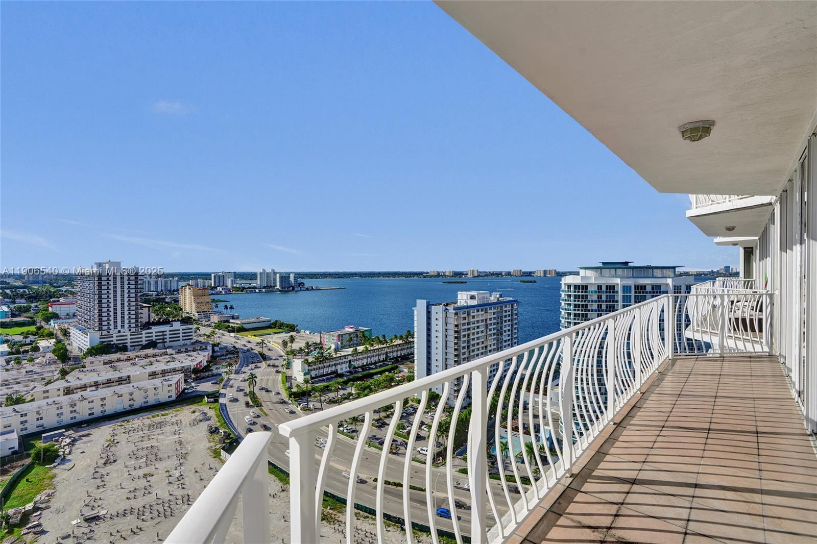 THE GRANDVIEW PALACE COND - Residential