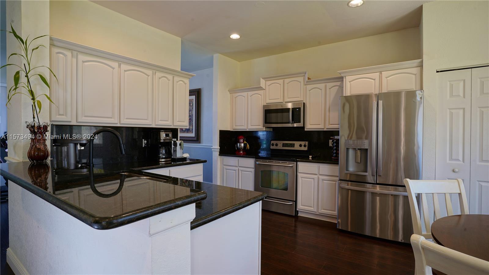 SILVER SHORES (PARCELS A - Residential