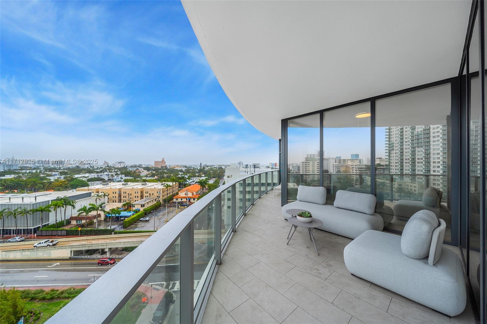 FIVE PARK - Residential