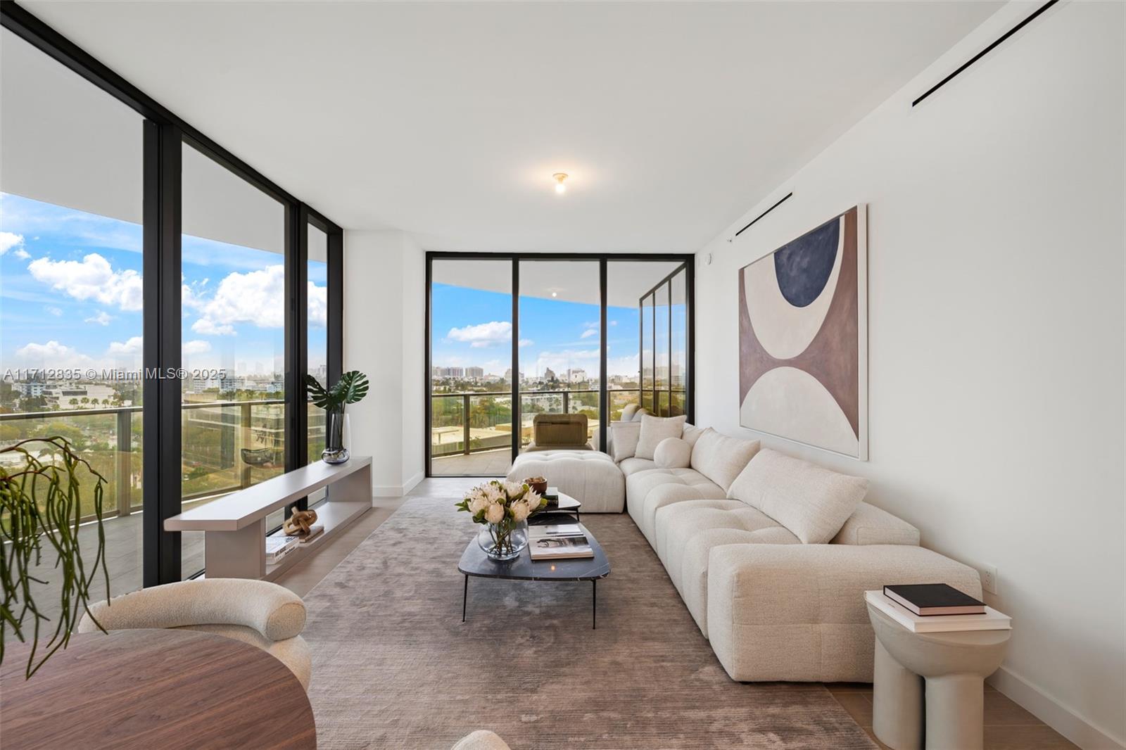 FIVE PARK - Residential