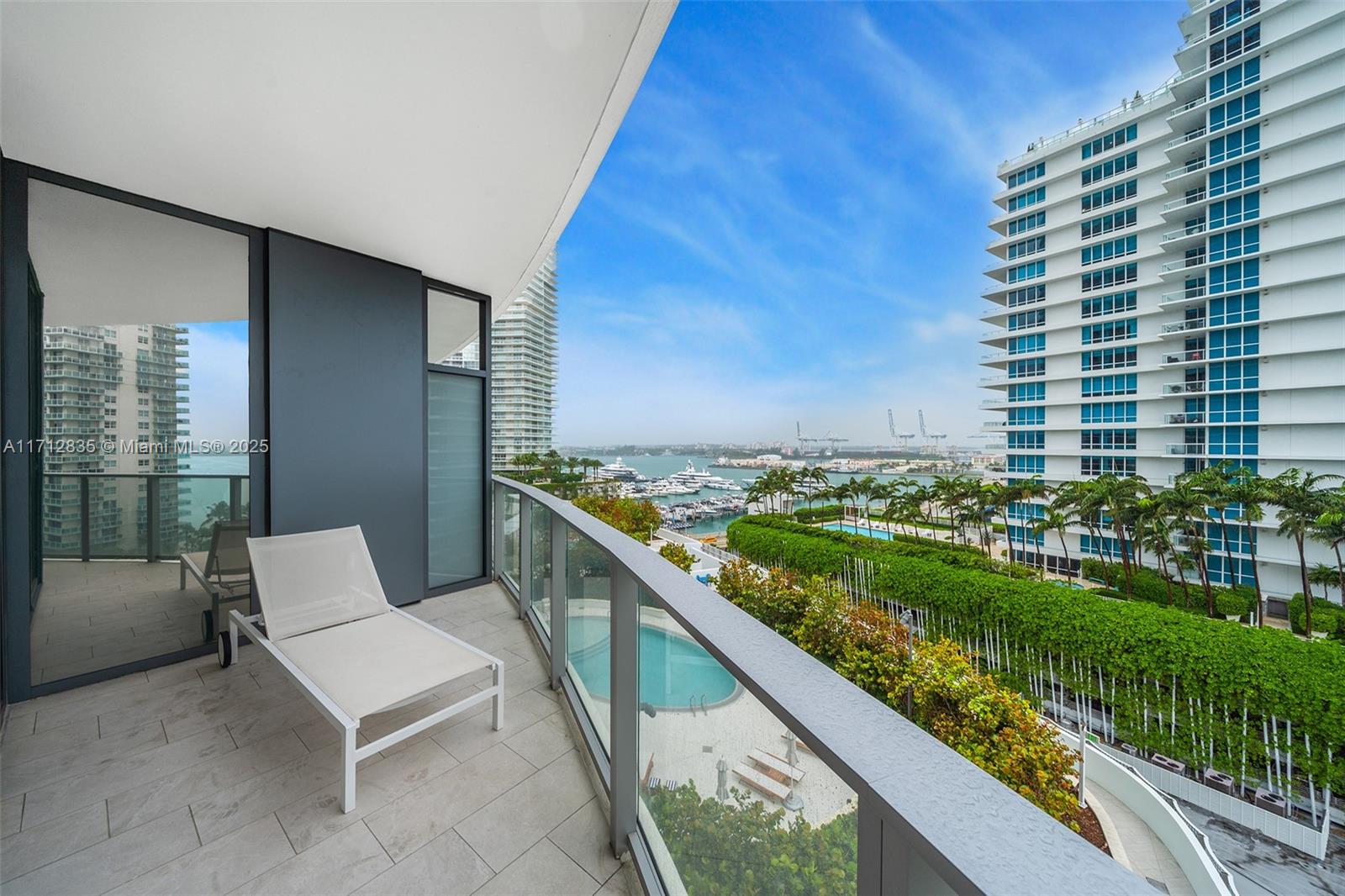 FIVE PARK - Residential