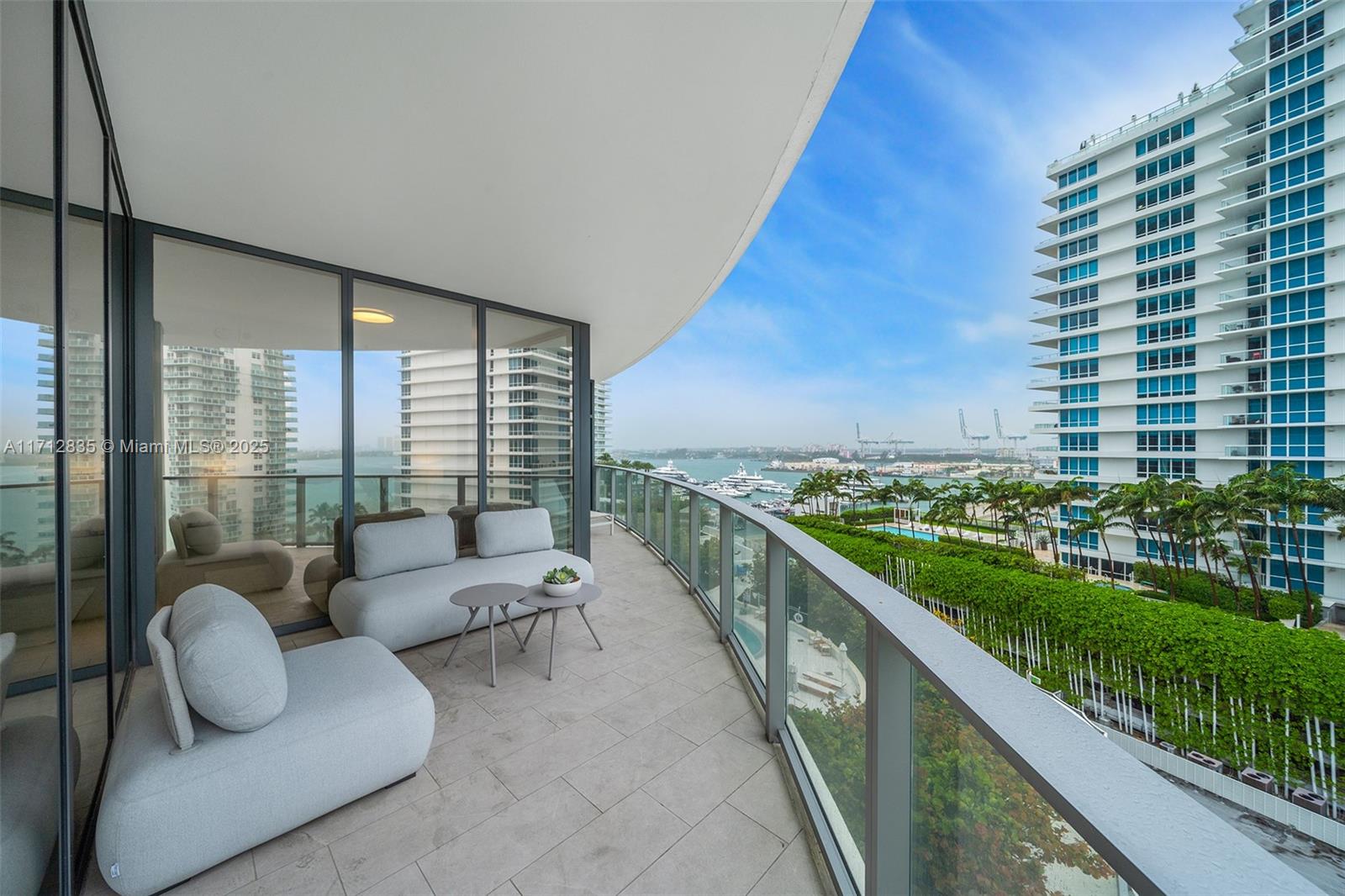 FIVE PARK - Residential