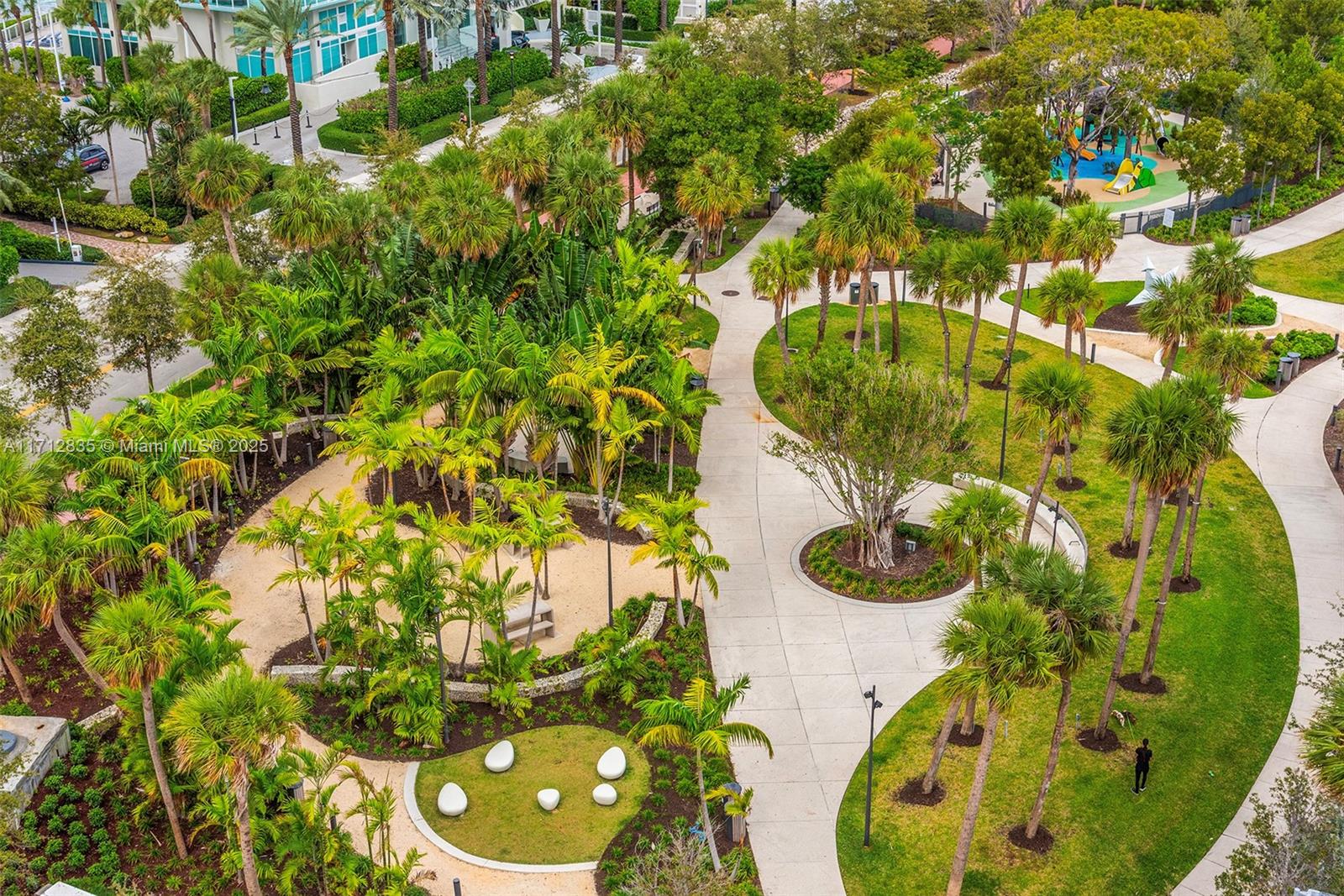 FIVE PARK - Residential