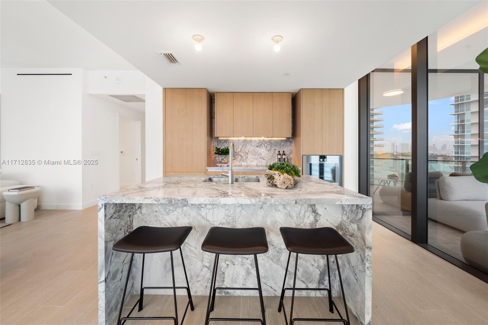FIVE PARK - Residential