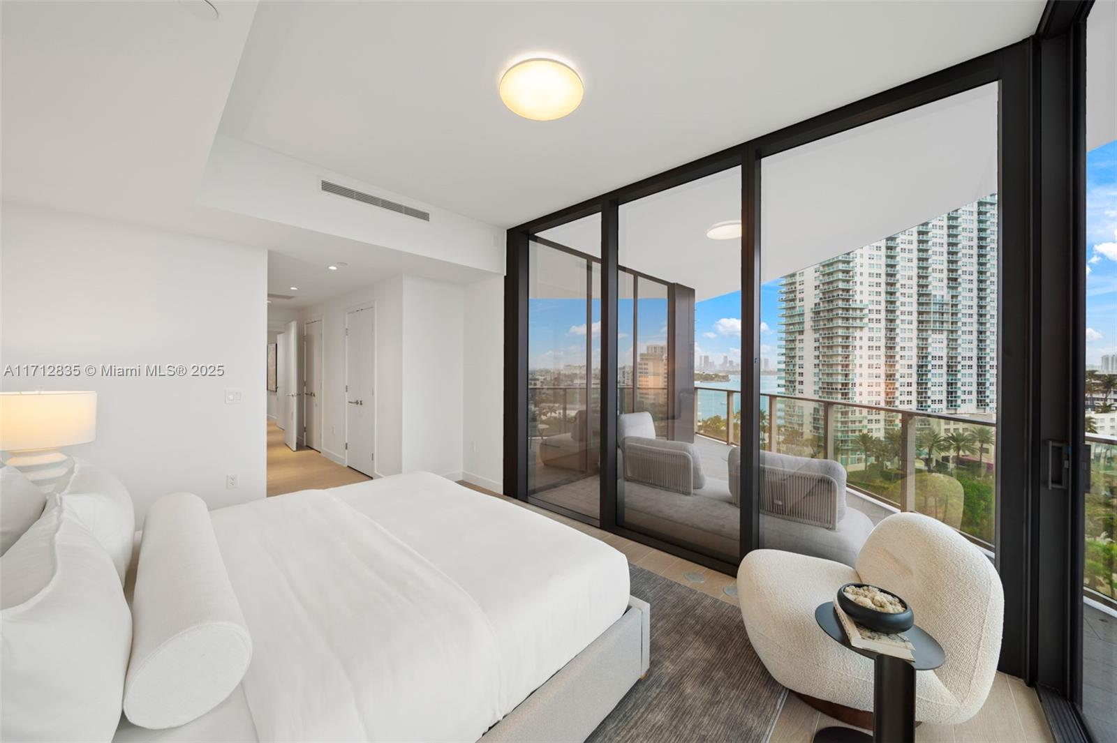 FIVE PARK - Residential