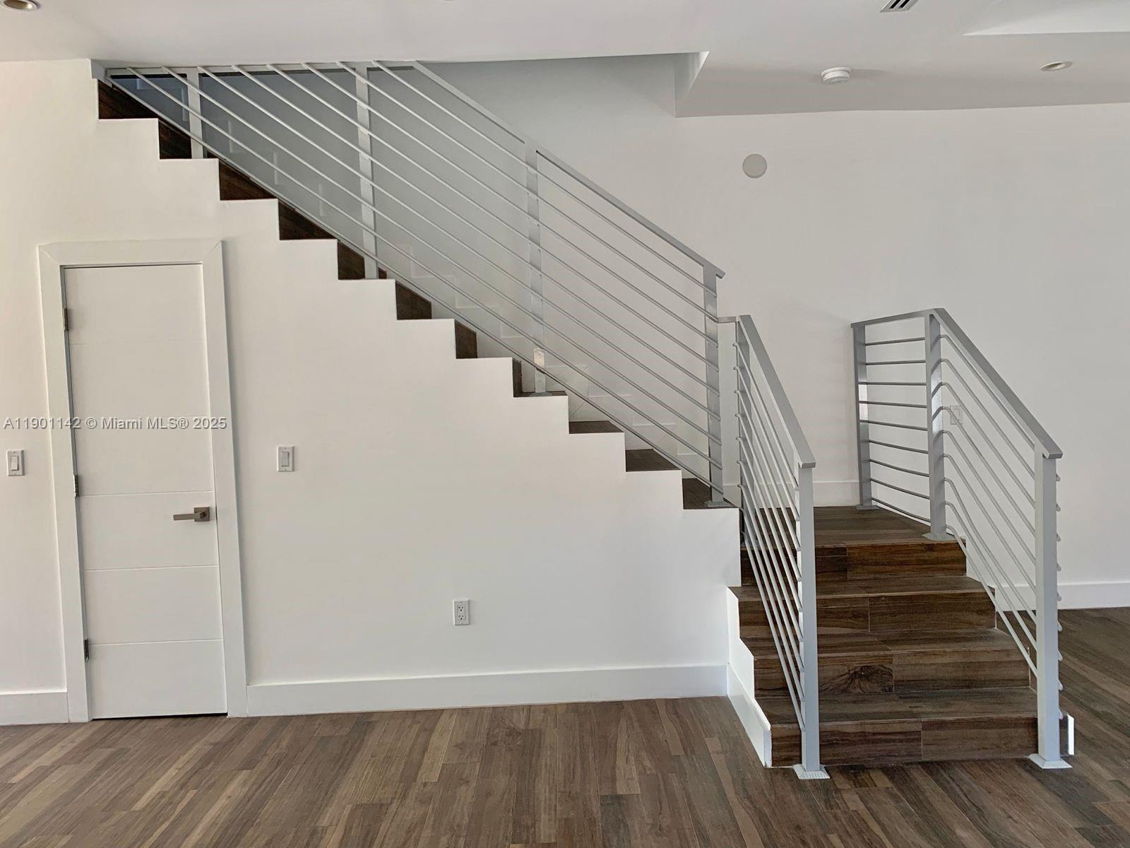 AVALON SUB - Residential Lease