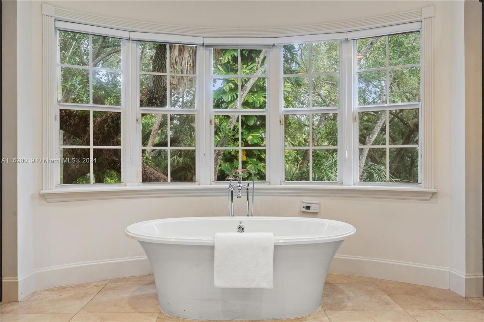 KERRWOOD OAKS - Residential