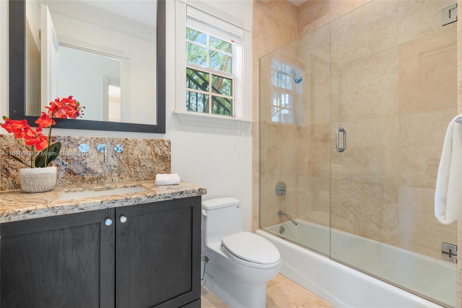 KERRWOOD OAKS - Residential