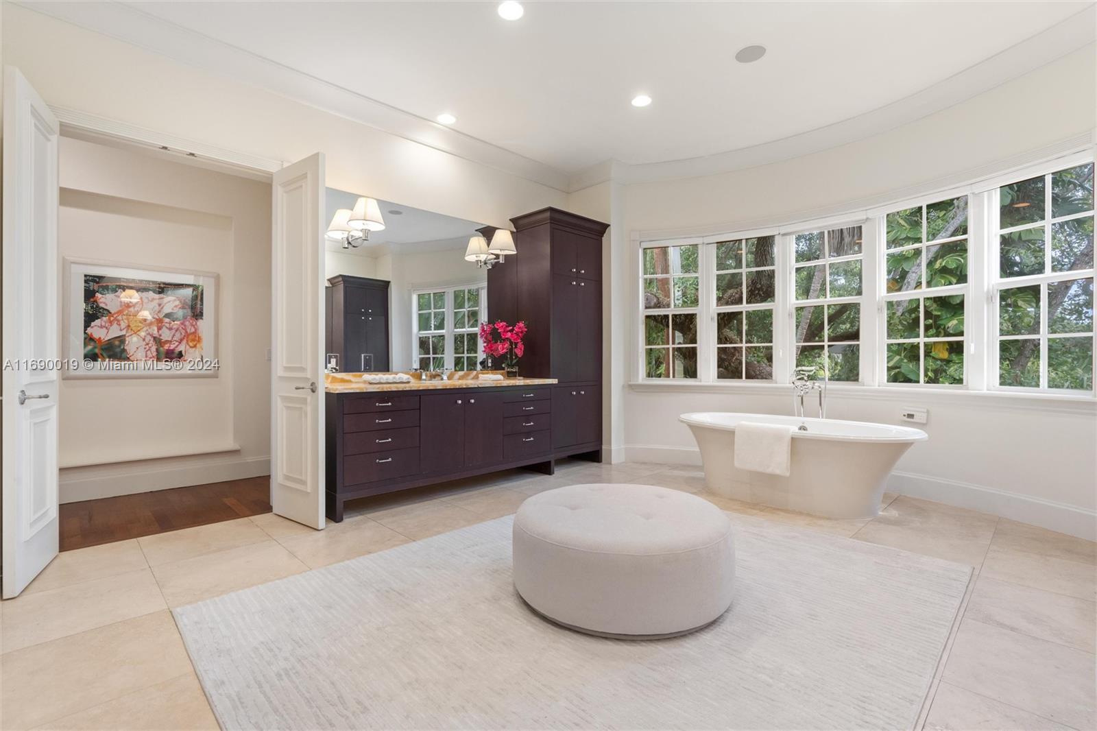 KERRWOOD OAKS - Residential