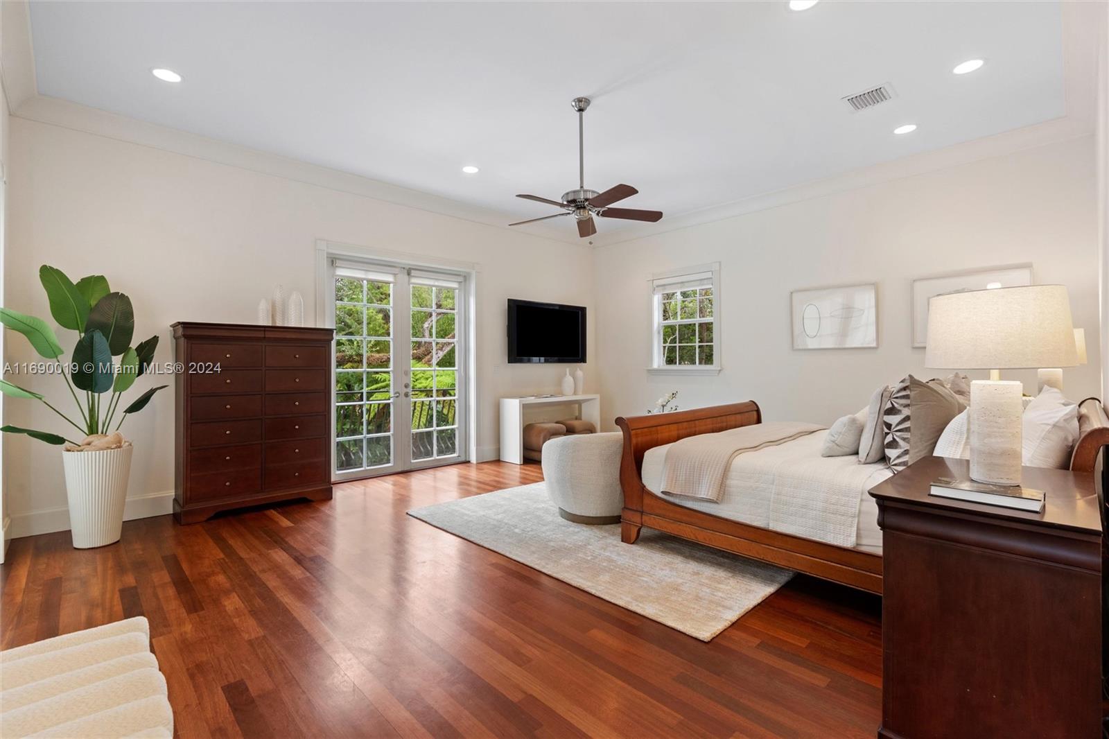 KERRWOOD OAKS - Residential