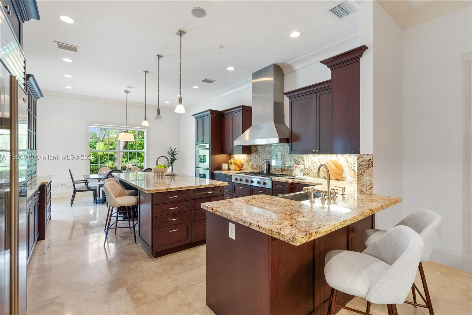 KERRWOOD OAKS - Residential