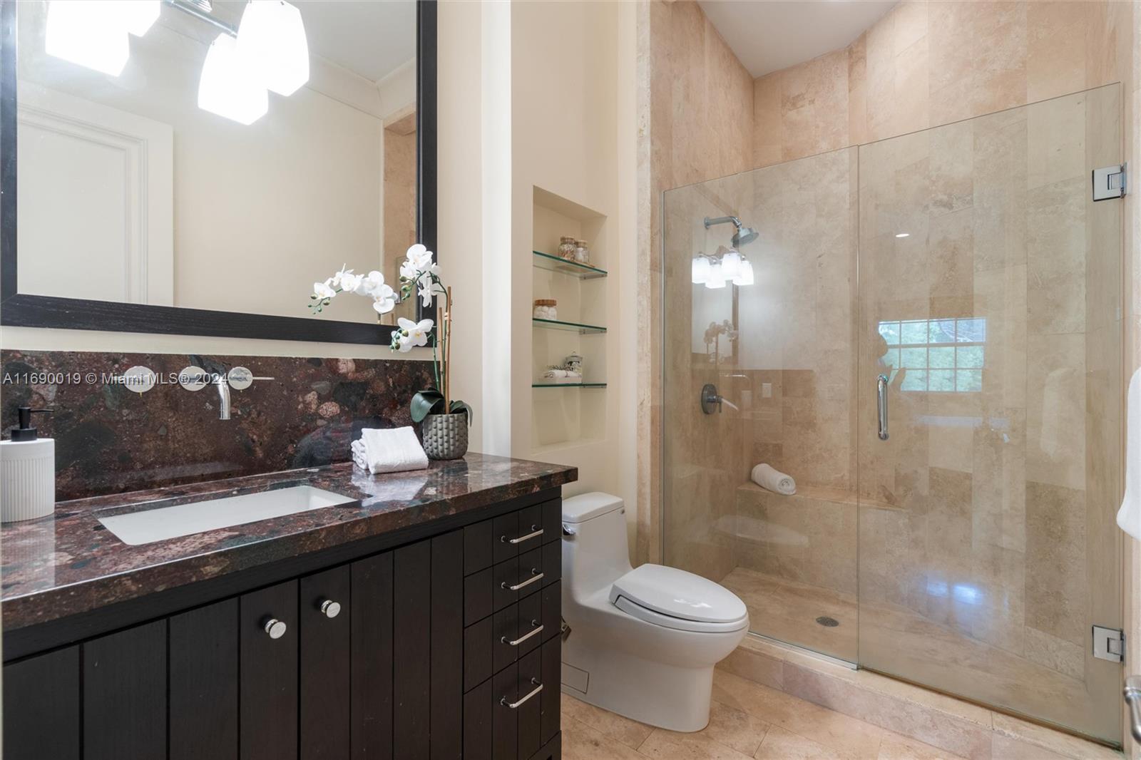 KERRWOOD OAKS - Residential