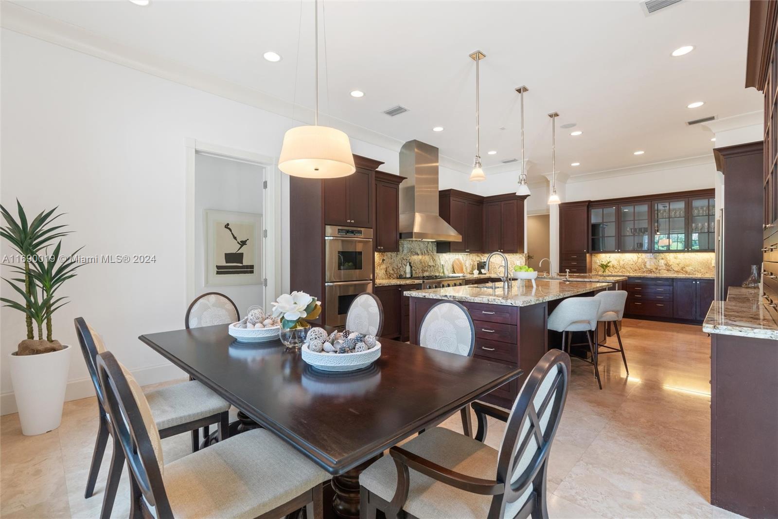 KERRWOOD OAKS - Residential