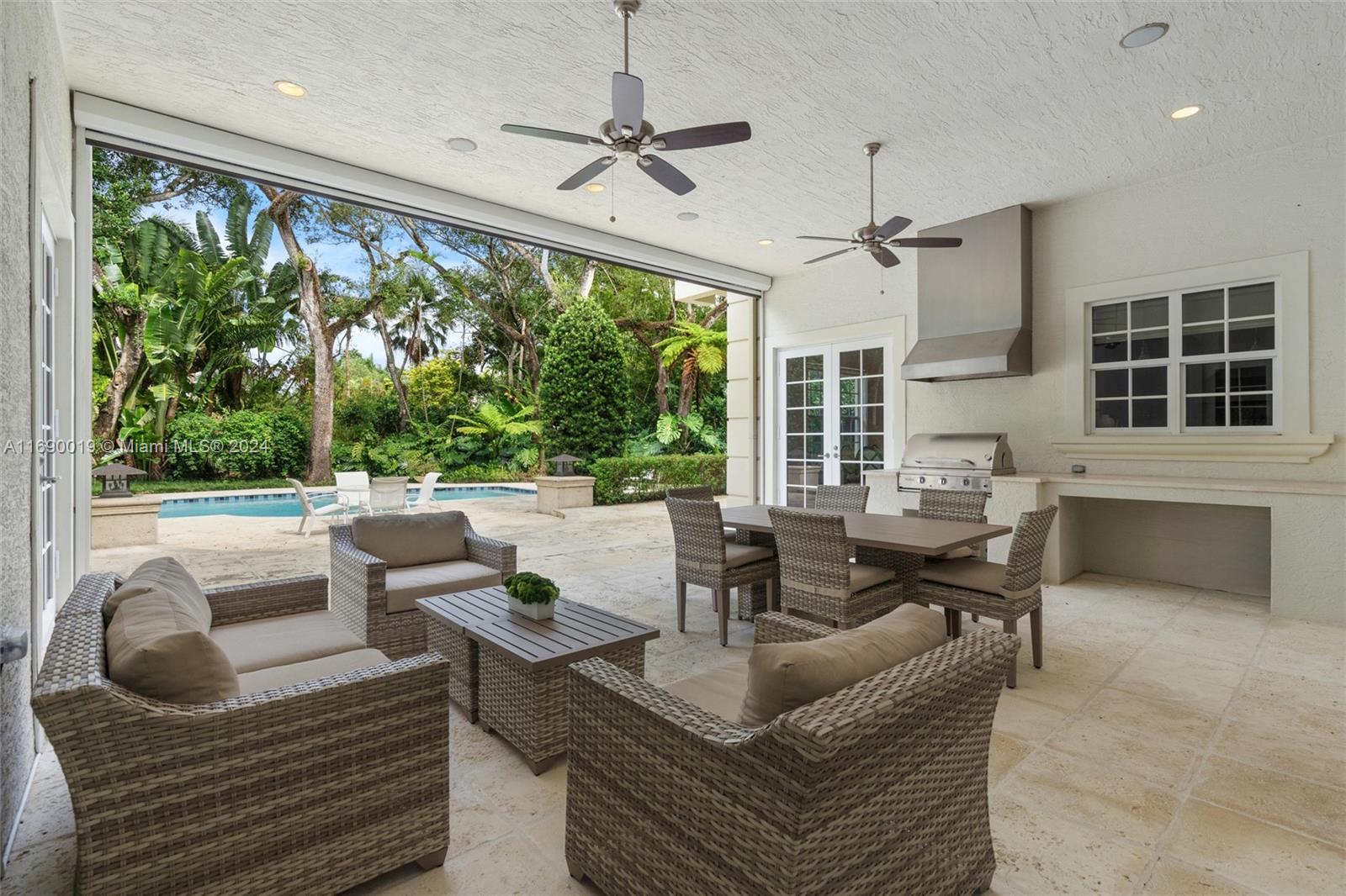 KERRWOOD OAKS - Residential