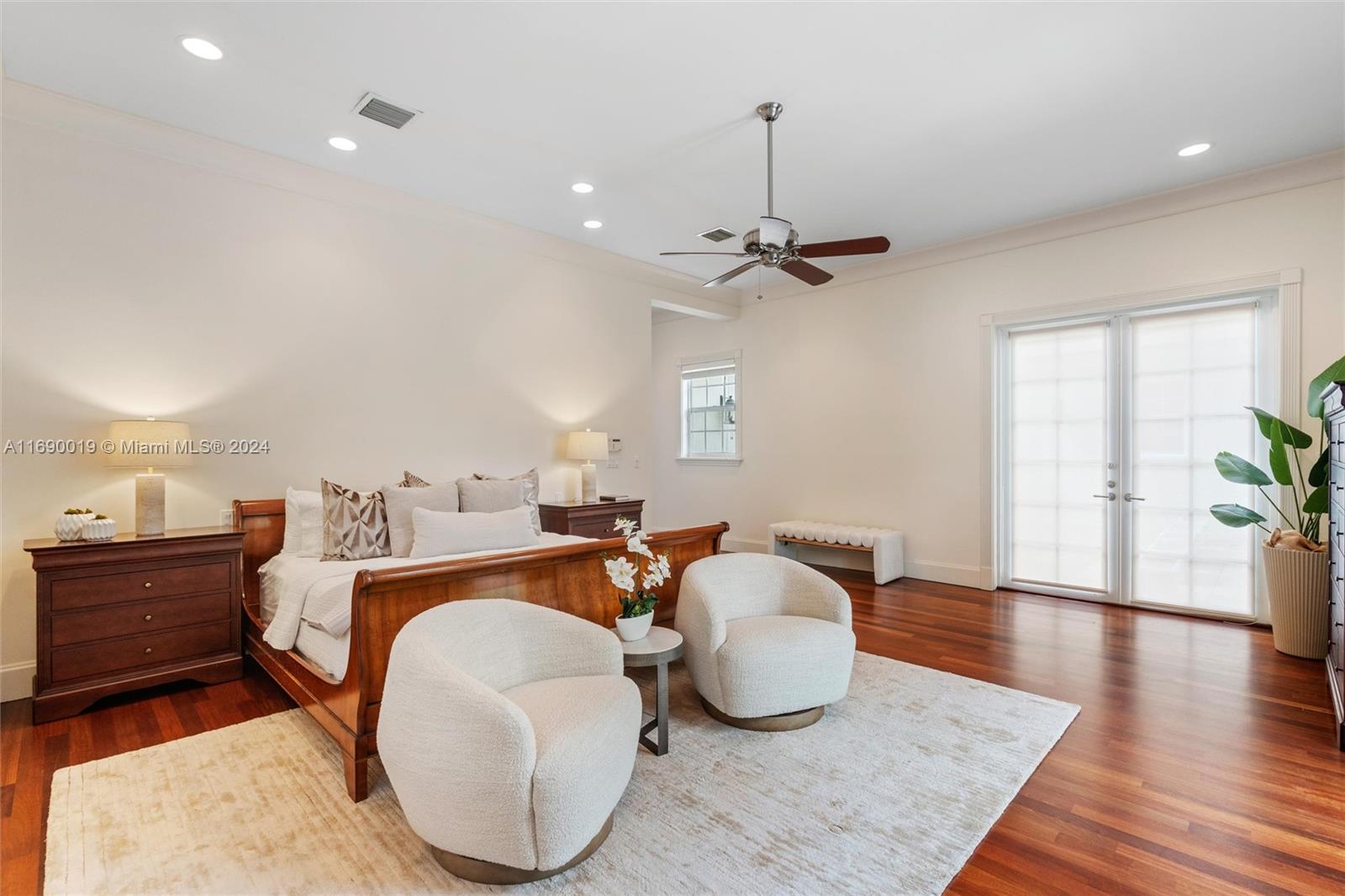 KERRWOOD OAKS - Residential