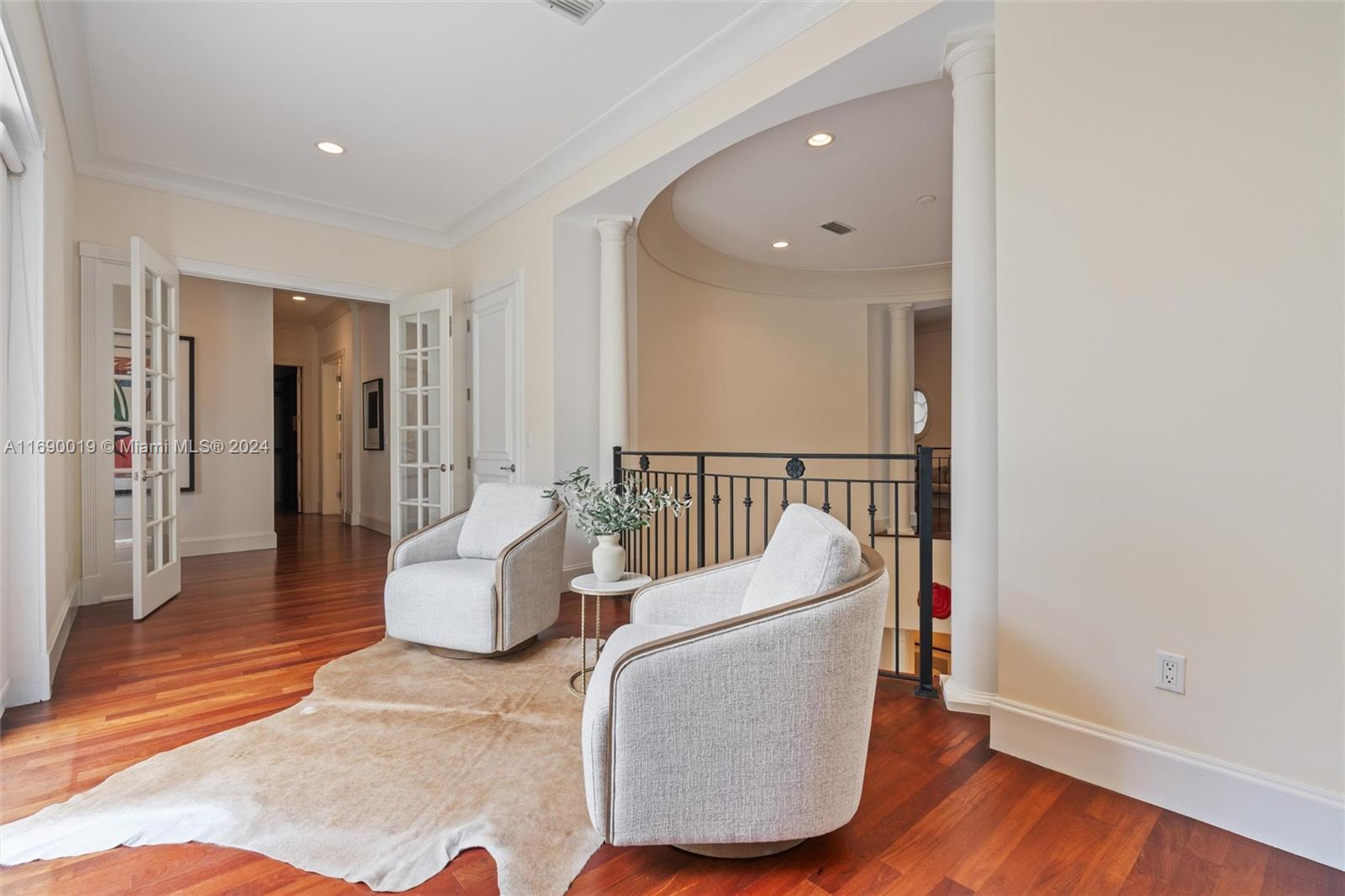 KERRWOOD OAKS - Residential