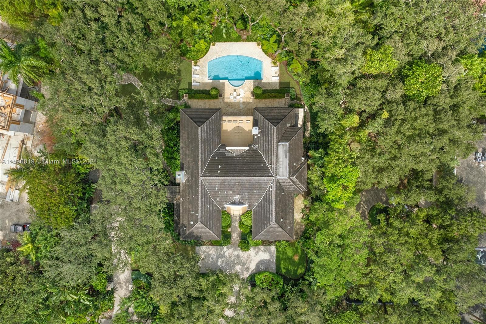 KERRWOOD OAKS - Residential