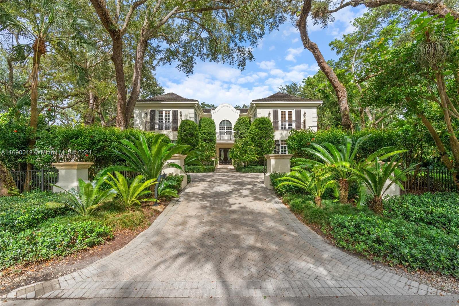 KERRWOOD OAKS - Residential