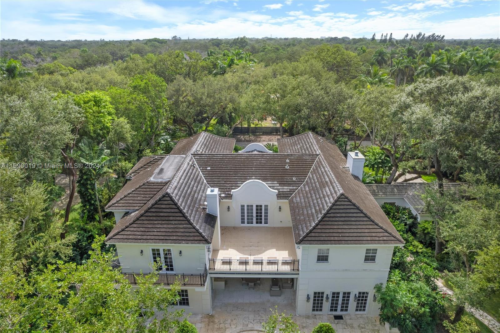 KERRWOOD OAKS - Residential