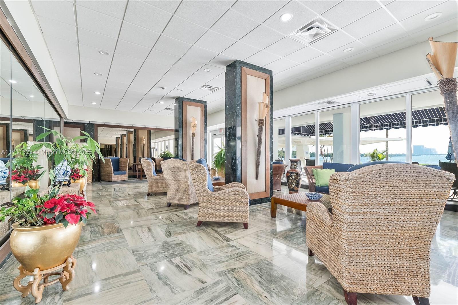 ARLEN HOUSE WEST CONDO - Residential