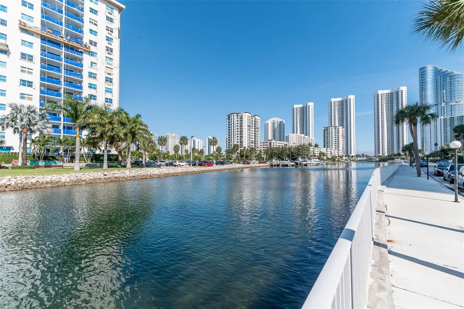 Sunny Isles Beach, Florida 33160, United States, 1 Bedroom Bedrooms, ,2 BathroomsBathrooms,Residential,Active,24377