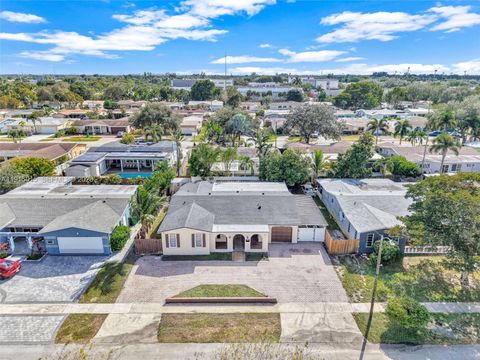 Photo of 9180 SW 55th St, Cooper City, FL 33328 (MLS # A11915015)