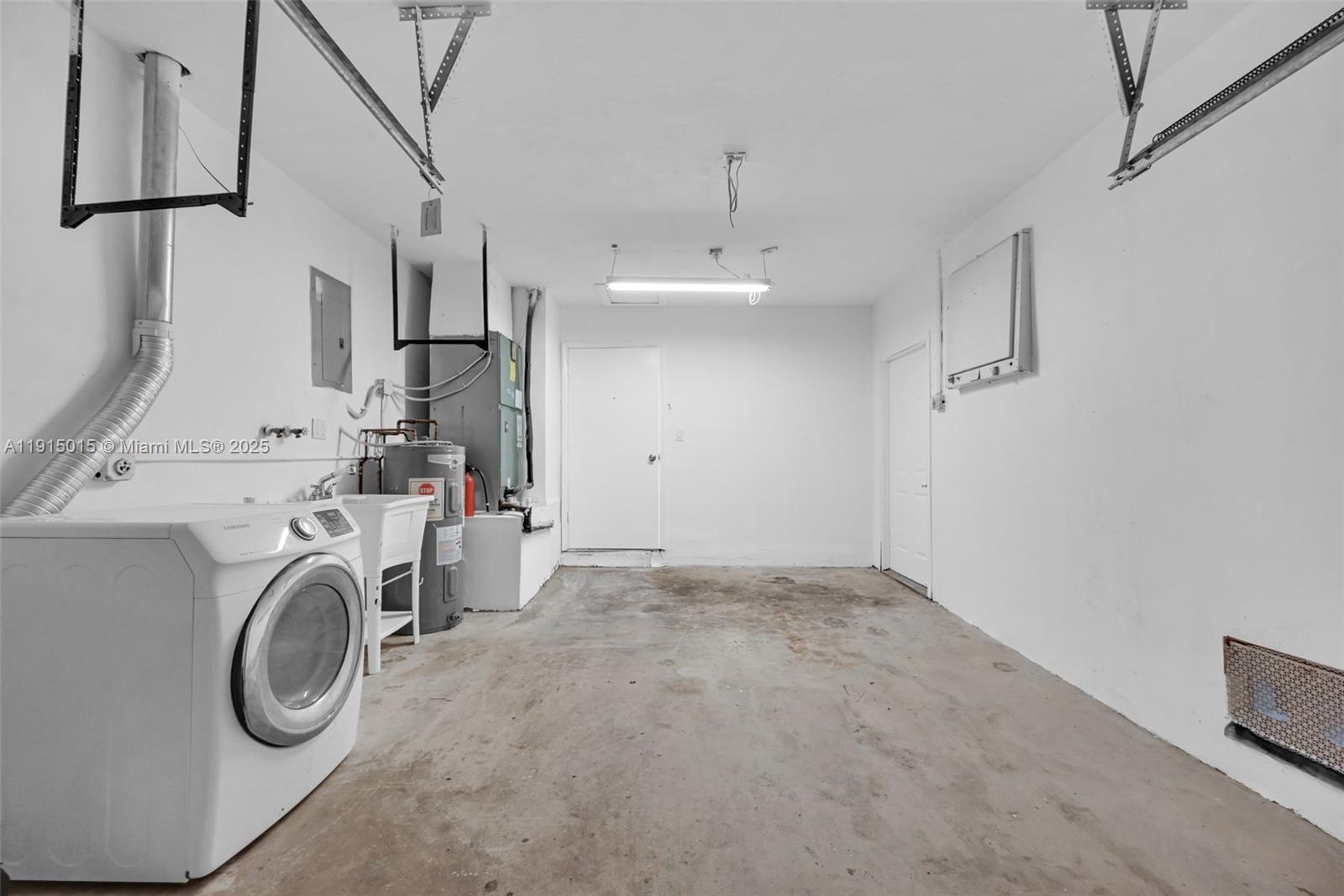 COOPER ESTATES SEC 2 - Residential