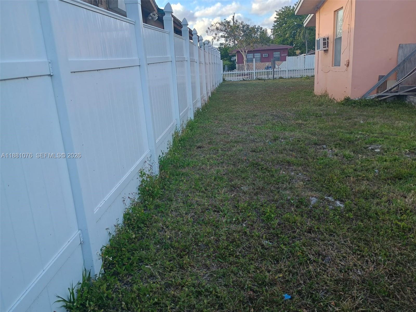 SUN LAND PARK - Residential