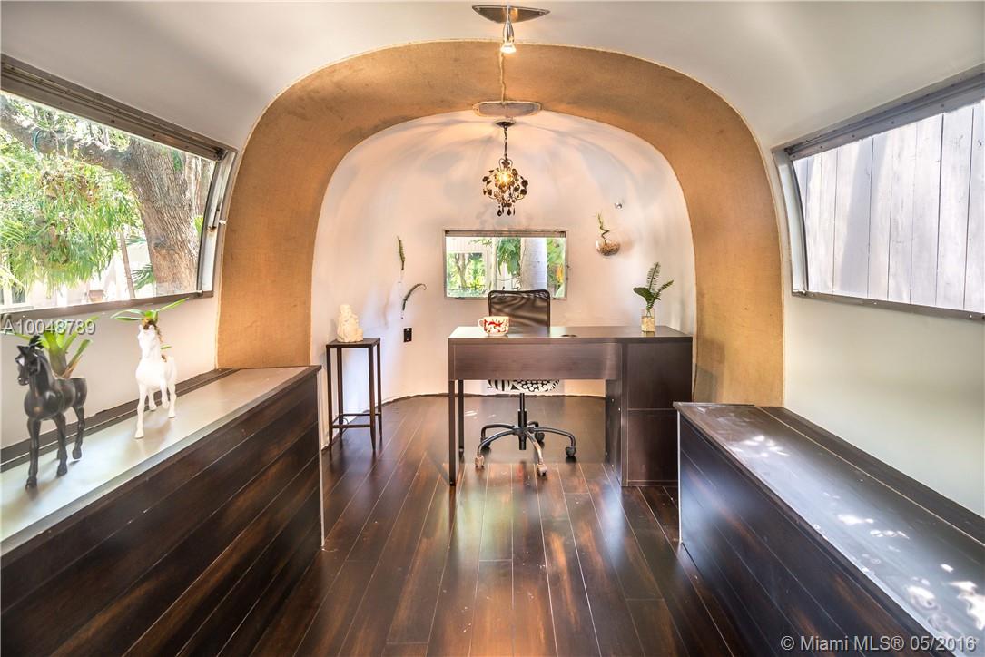 HOLLEMAN PARK - Residential