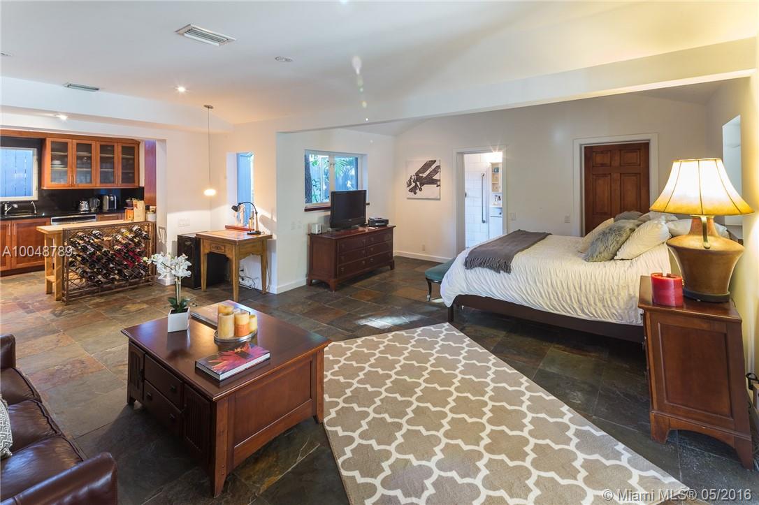 HOLLEMAN PARK - Residential