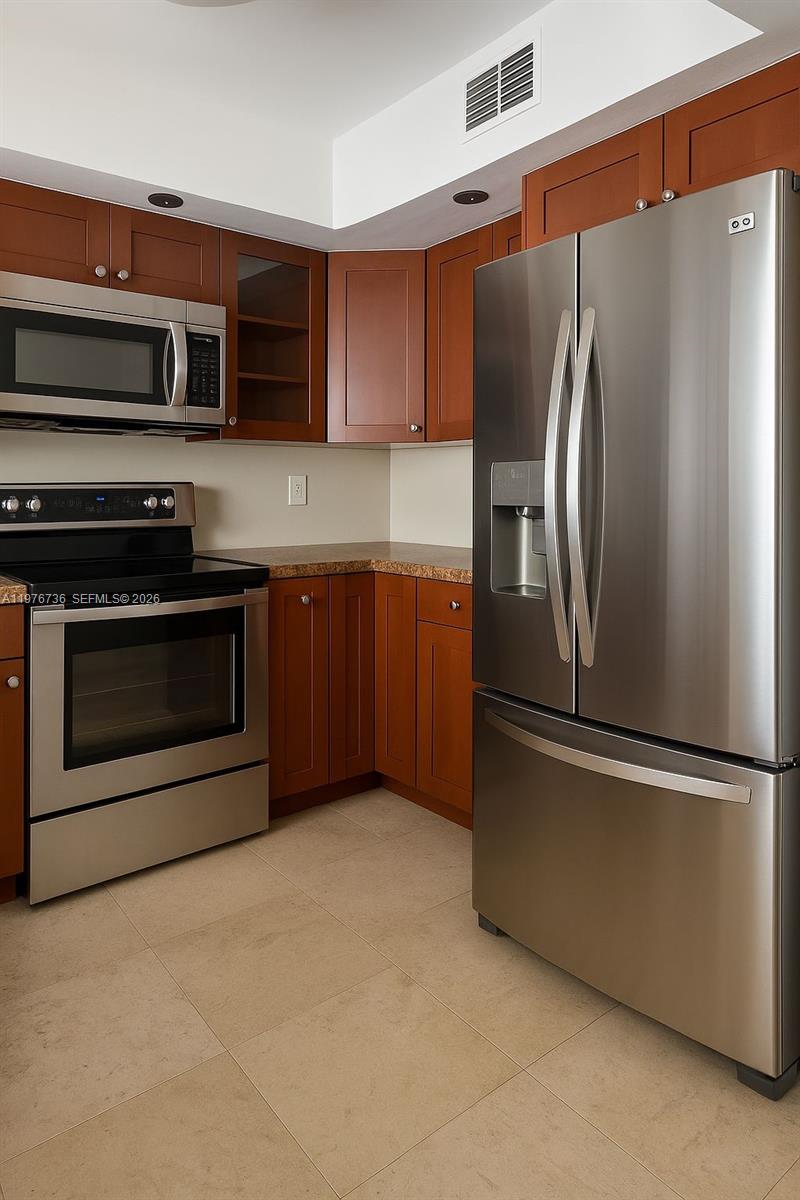 VENETIA CONDO - Residential Lease