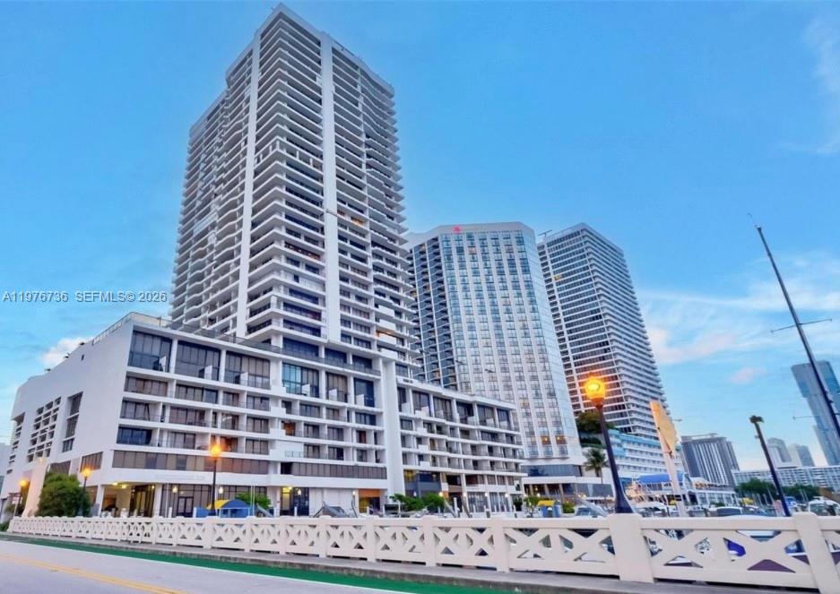 VENETIA CONDO - Residential Lease