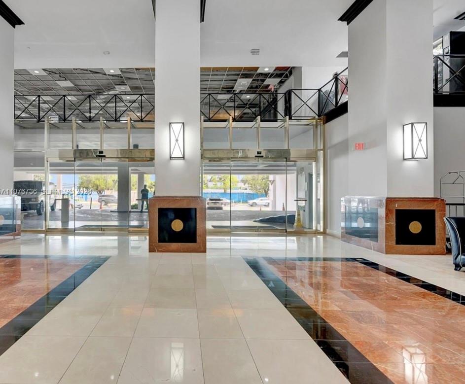 VENETIA CONDO - Residential Lease