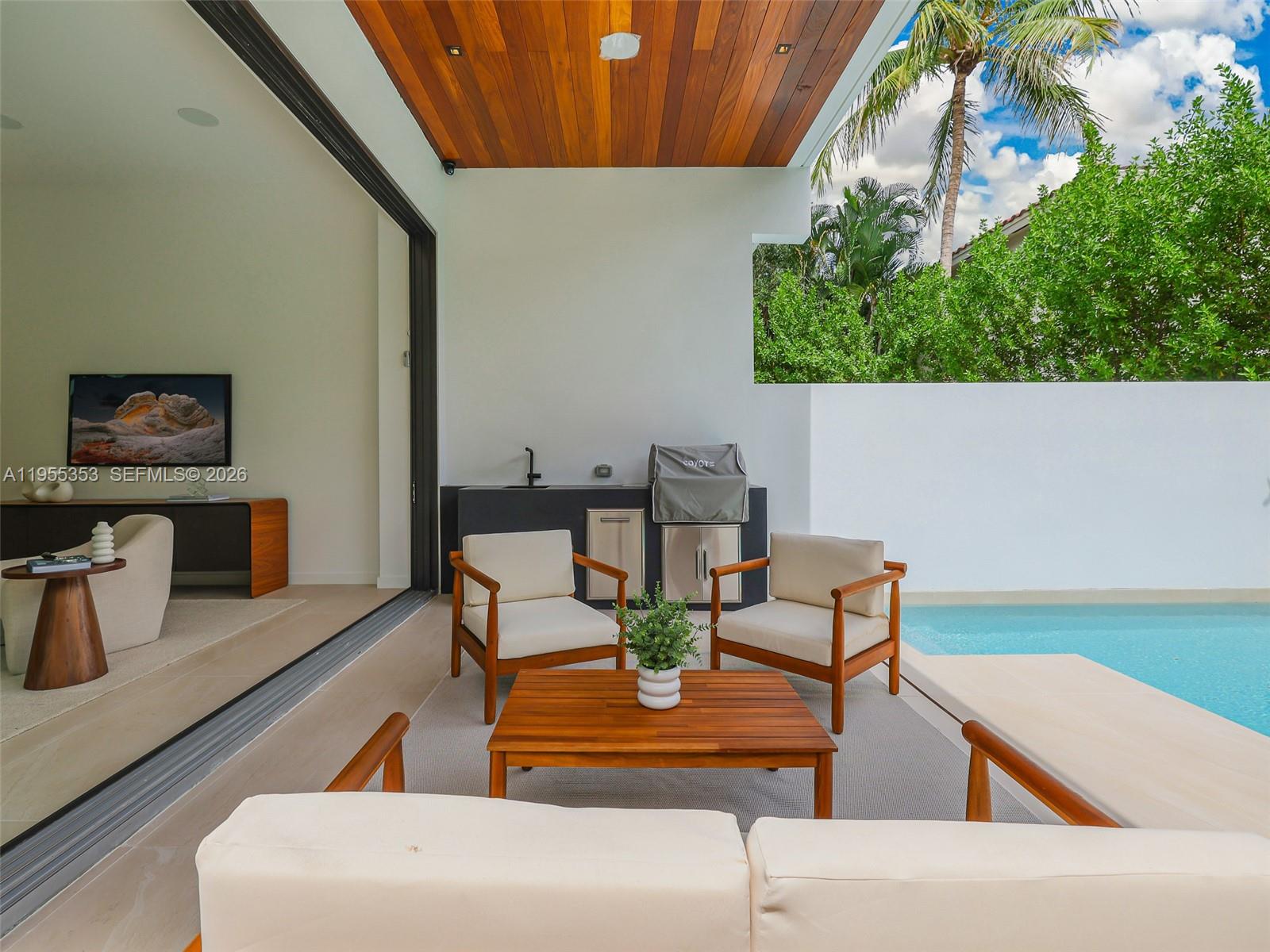 PALM TERRACE - Residential