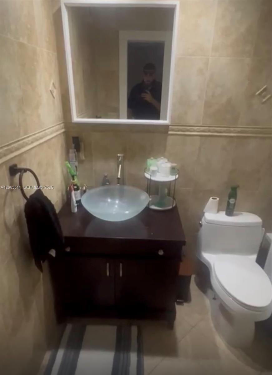 1515 NE 125th Ter 212