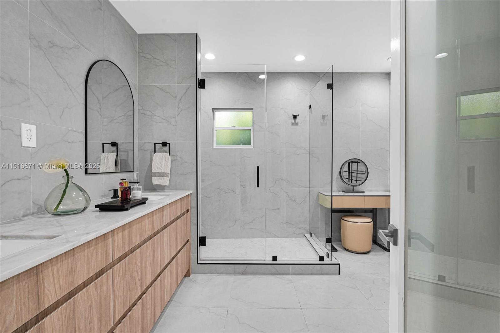 BAL HARBOUR RES SEC - Residential