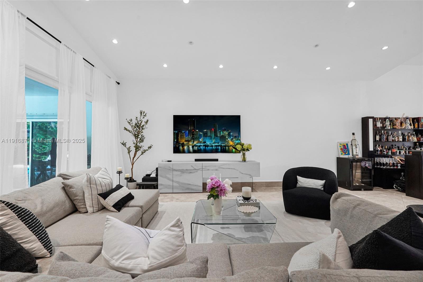 BAL HARBOUR RES SEC - Residential