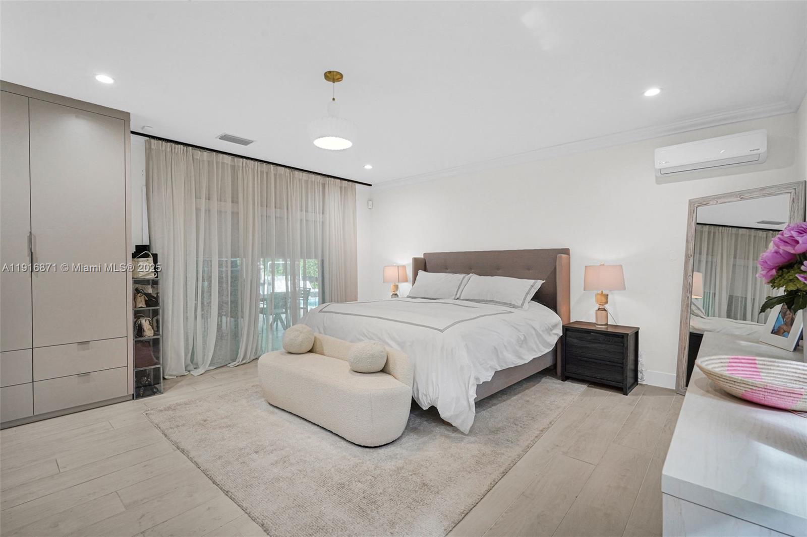 BAL HARBOUR RES SEC - Residential