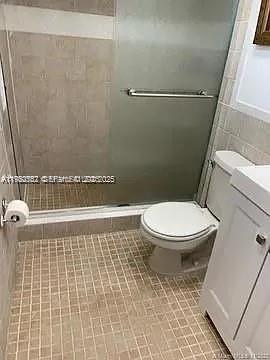 HORIZONS WEST CONDO #5 - Residential