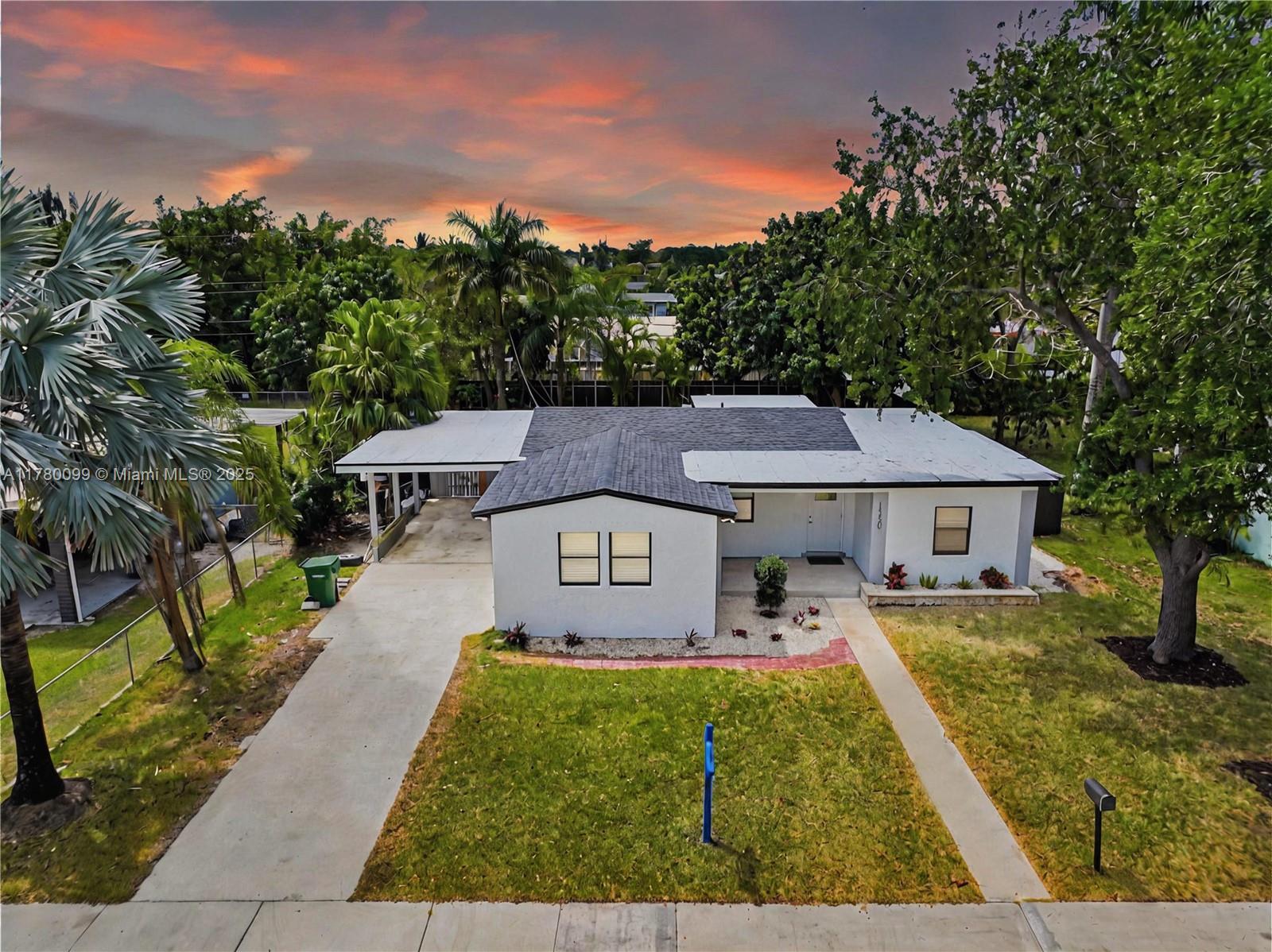 Property for Sale at 1550 Ne 11th St, Homestead, Miami-Dade County, Florida - Bedrooms: 4 
Bathrooms: 2  - $550,000