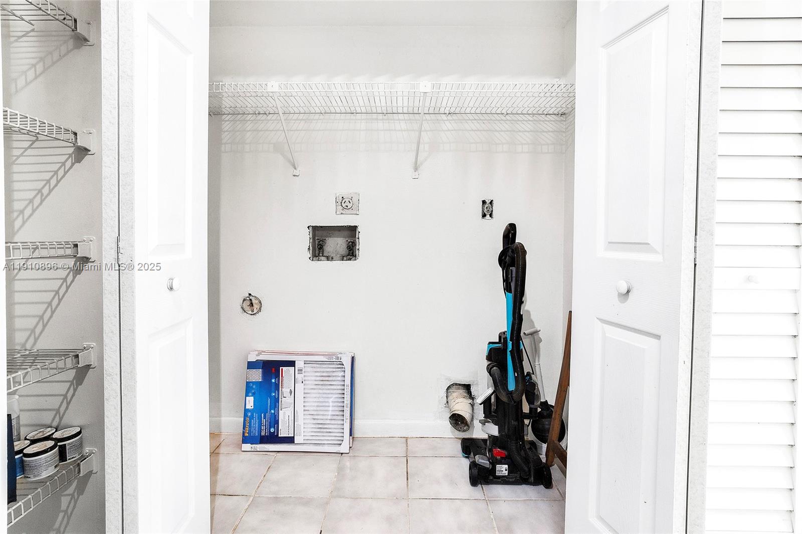 LE CLUB AT OLD CUTLER CON - Residential