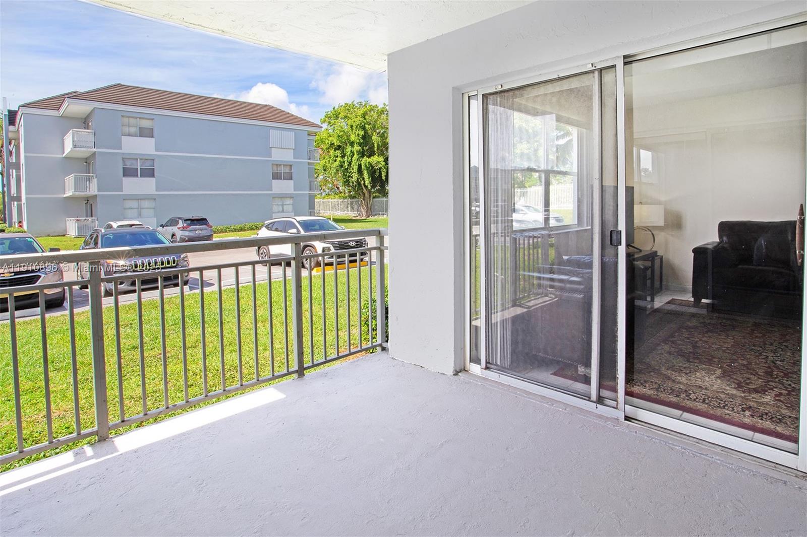 LE CLUB AT OLD CUTLER CON - Residential