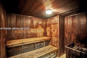 POLYNESIAN GARDENS CONDOM - Residential