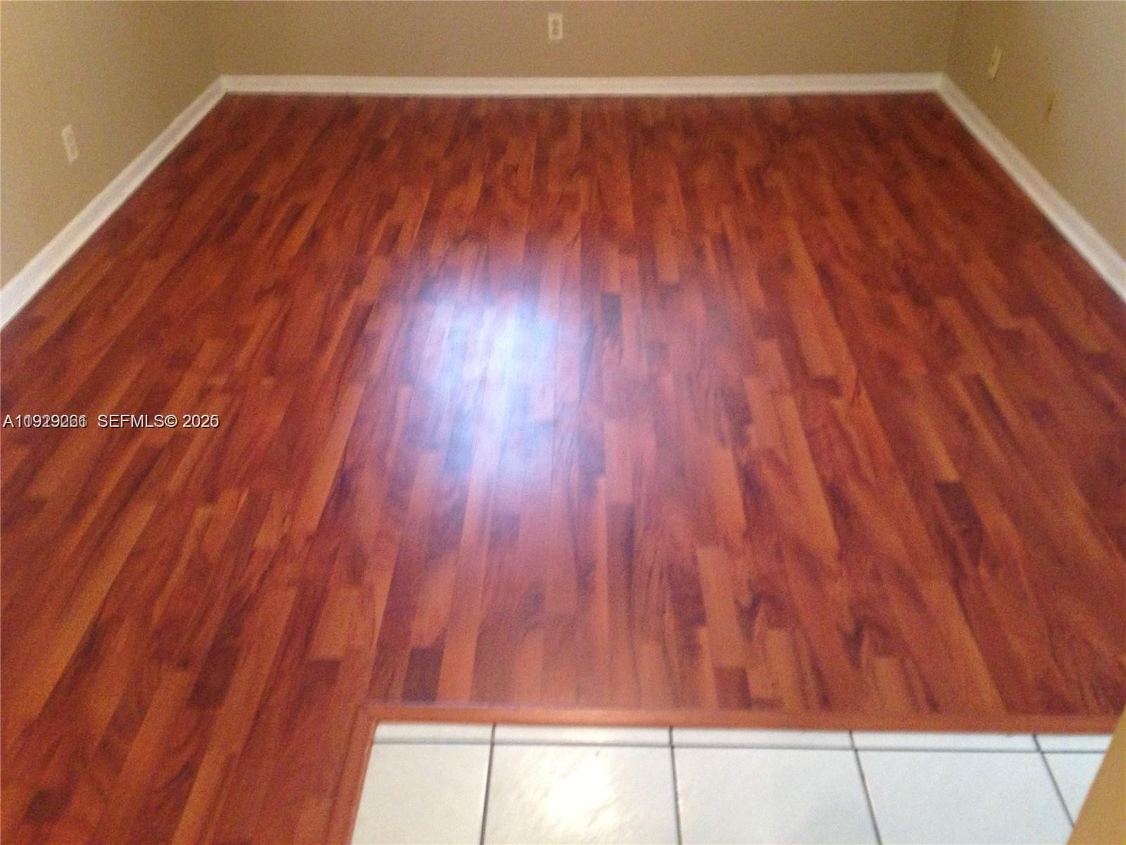 POLYNESIAN GARDENS CONDOM - Residential