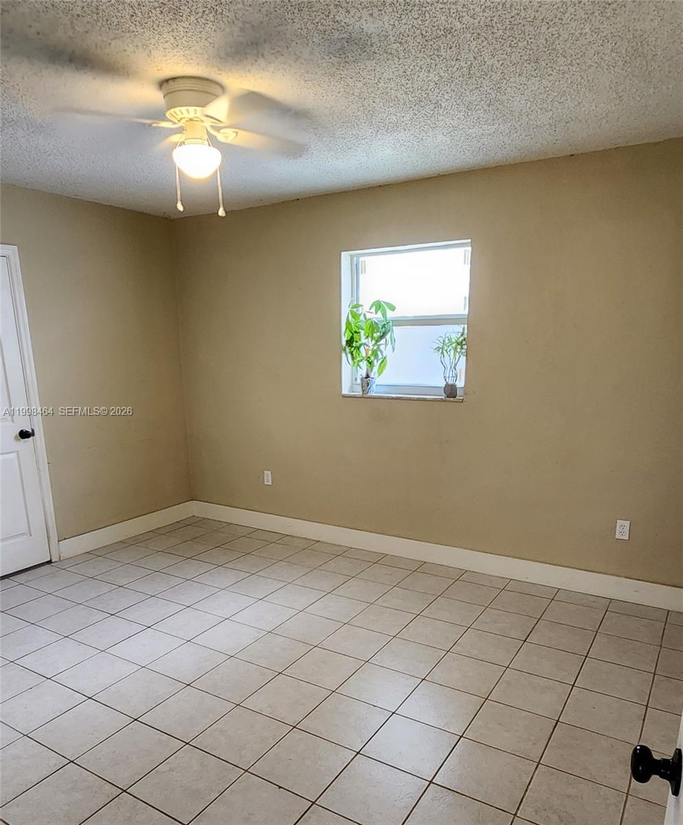 HIALEAH 13TH ADDN AMD PL - Residential